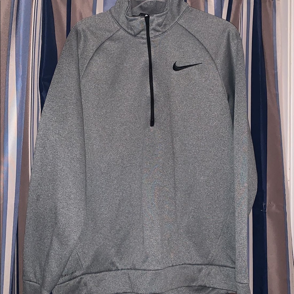 Nike Quarter Zip